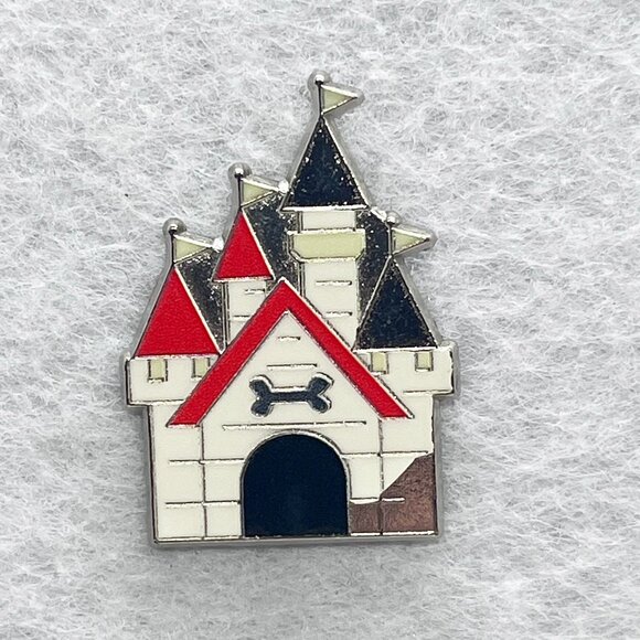 🔮 5/$25 Disney Cats‎ and Dogs Dog House Castle Pin - Picture 1 of 2